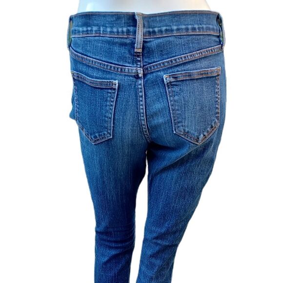 43019..Old Navy Sweetheart Jeans Size 2 Short,W26" 27"Inseam 8"Rise - Picture 4 of 4